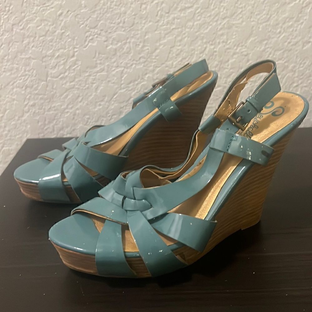Seychelles Blue Like New Heel - Patent Strappy Heel - Size 8 Excellent Condition